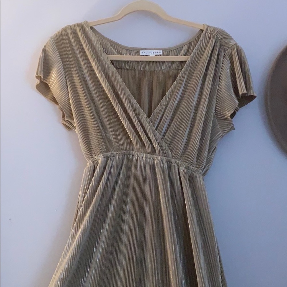 Baltic born maternity dress/ used for photography